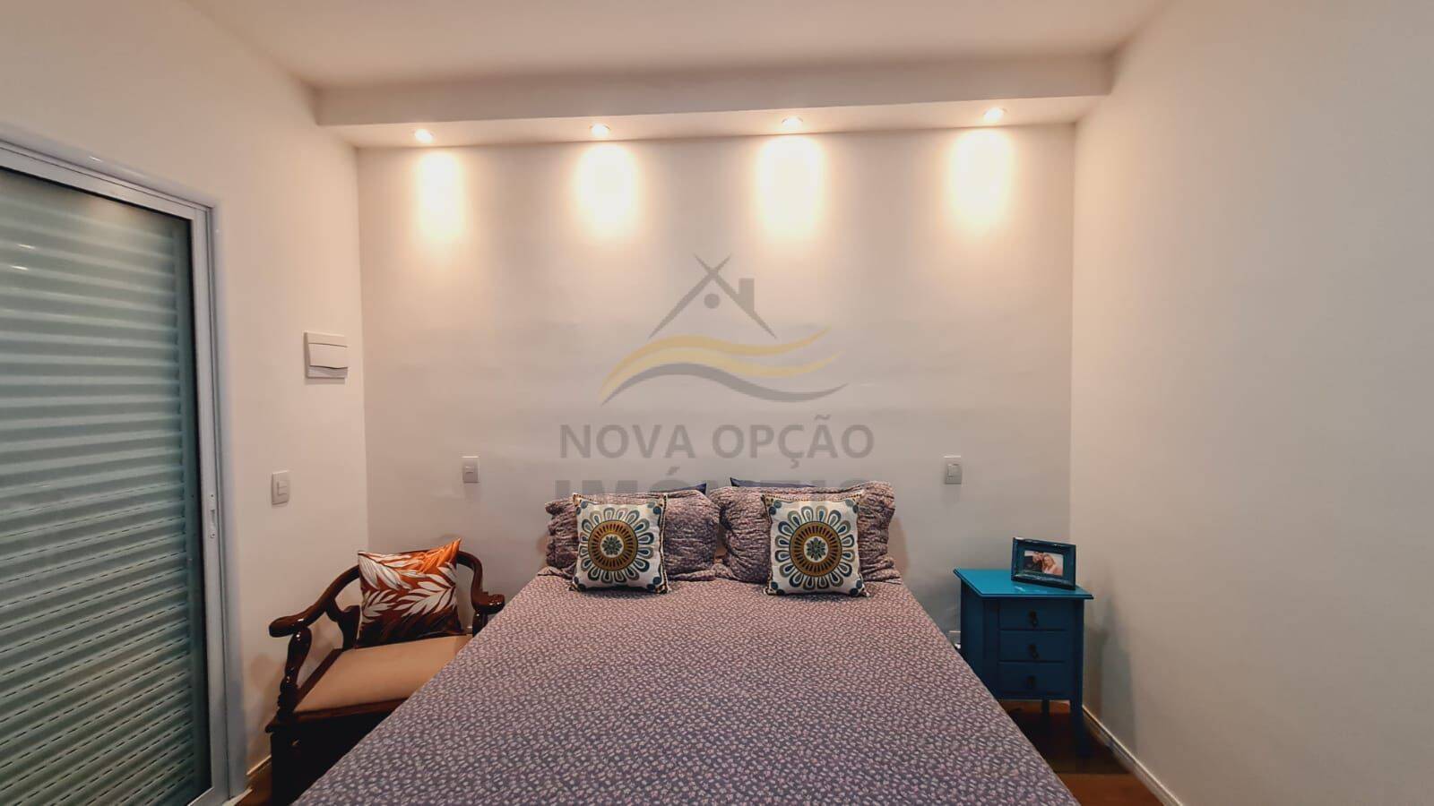 Casa à venda com 2 quartos, 170m² - Foto 13