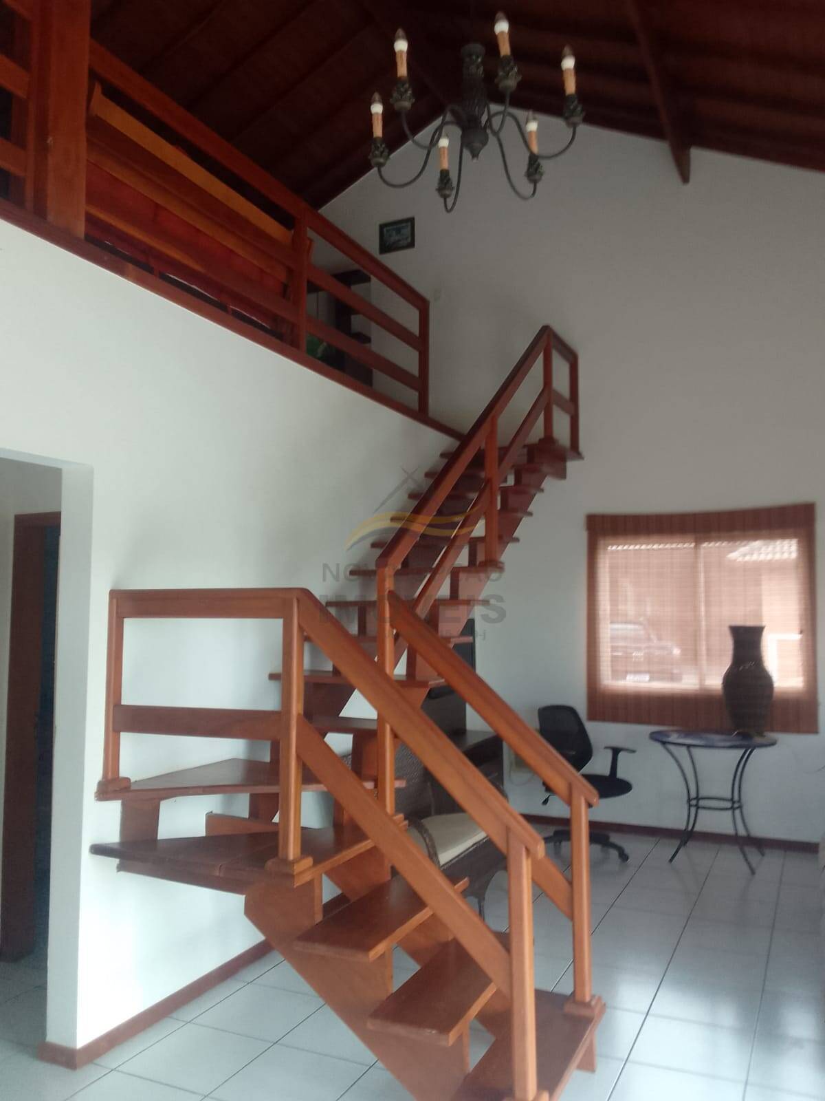 Casa à venda com 3 quartos, 220m² - Foto 10