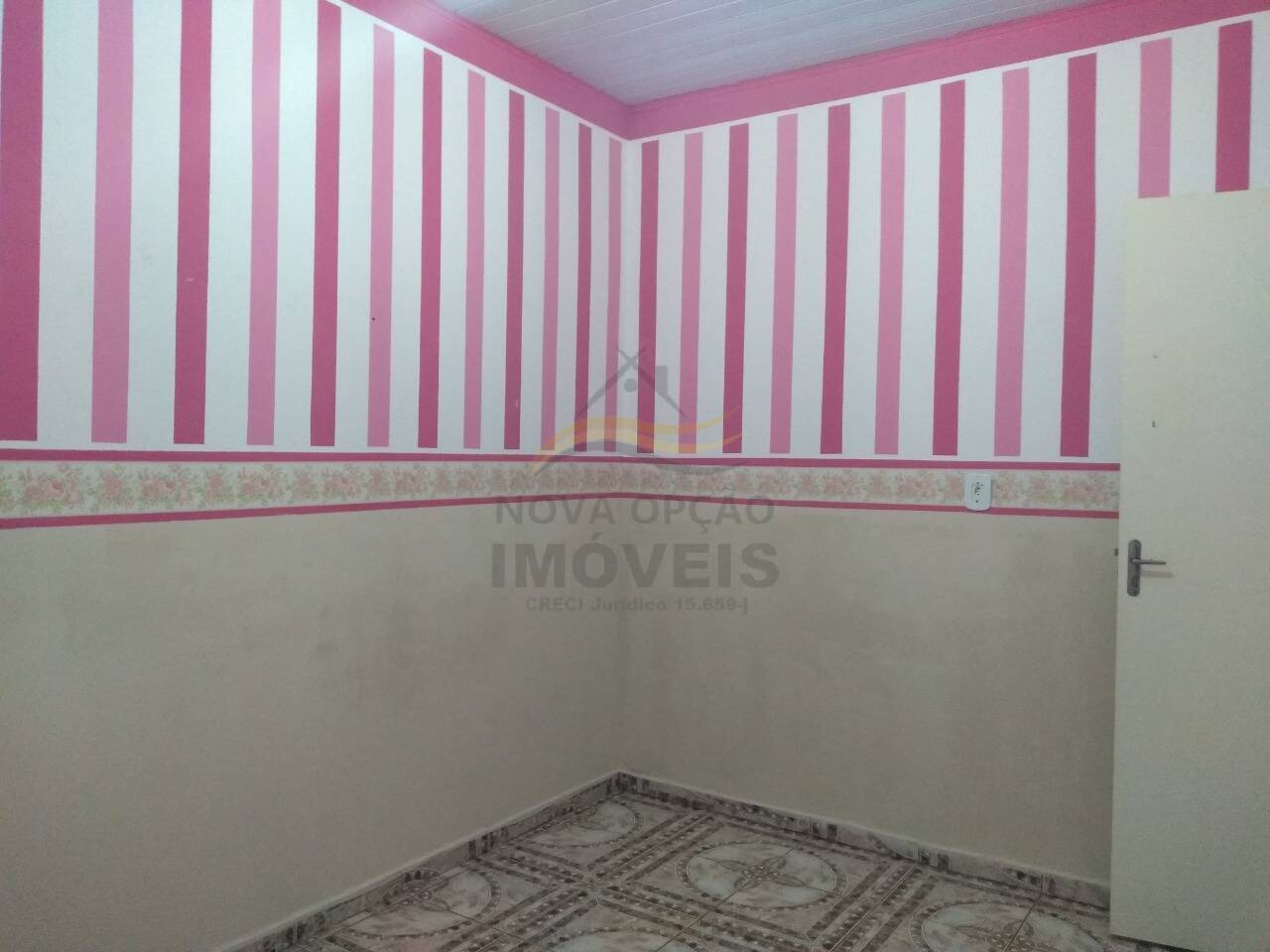 Casa à venda com 6 quartos, 246m² - Foto 44