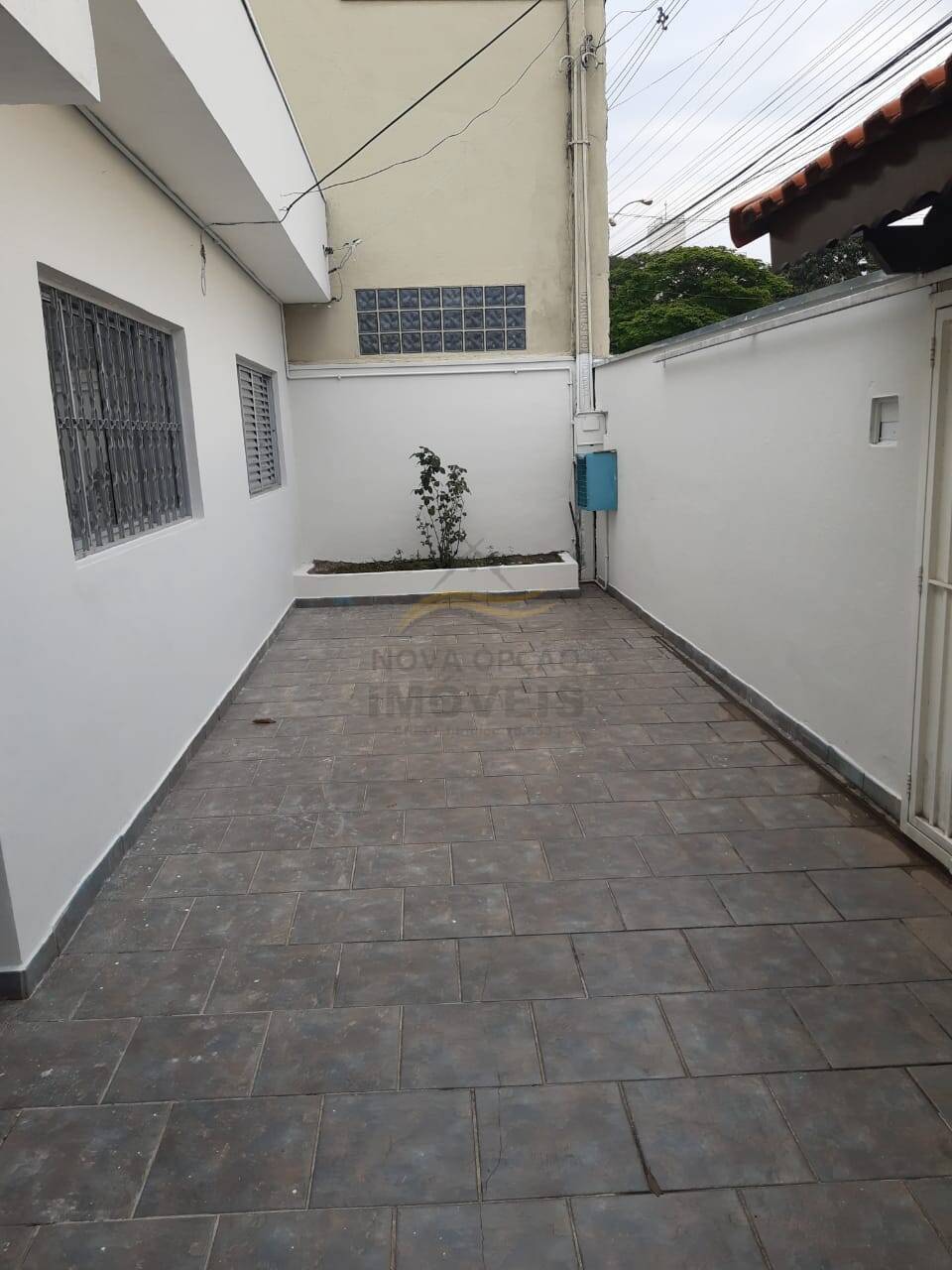 Casa à venda com 2 quartos, 70m² - Foto 5