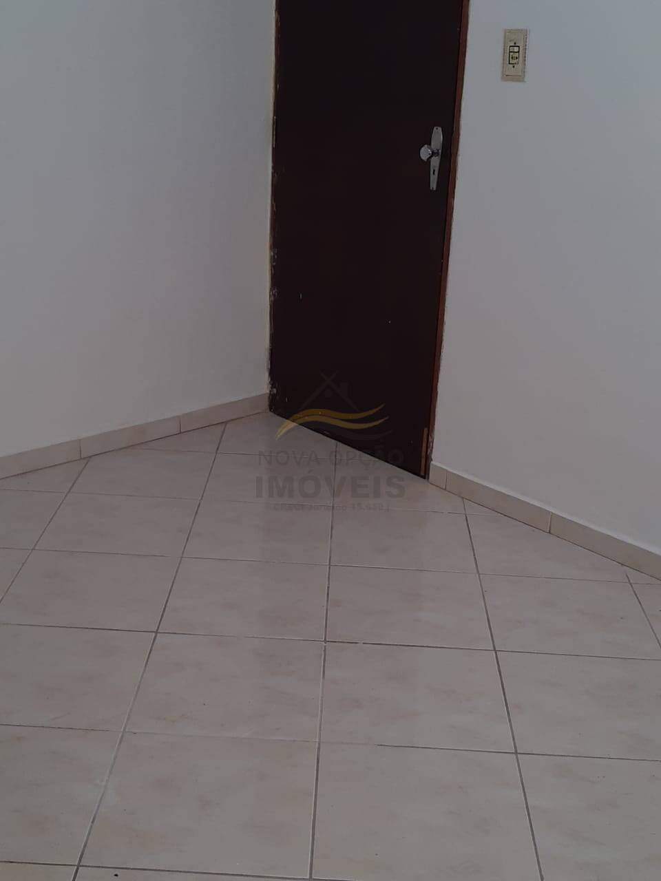 Casa à venda com 2 quartos, 70m² - Foto 12