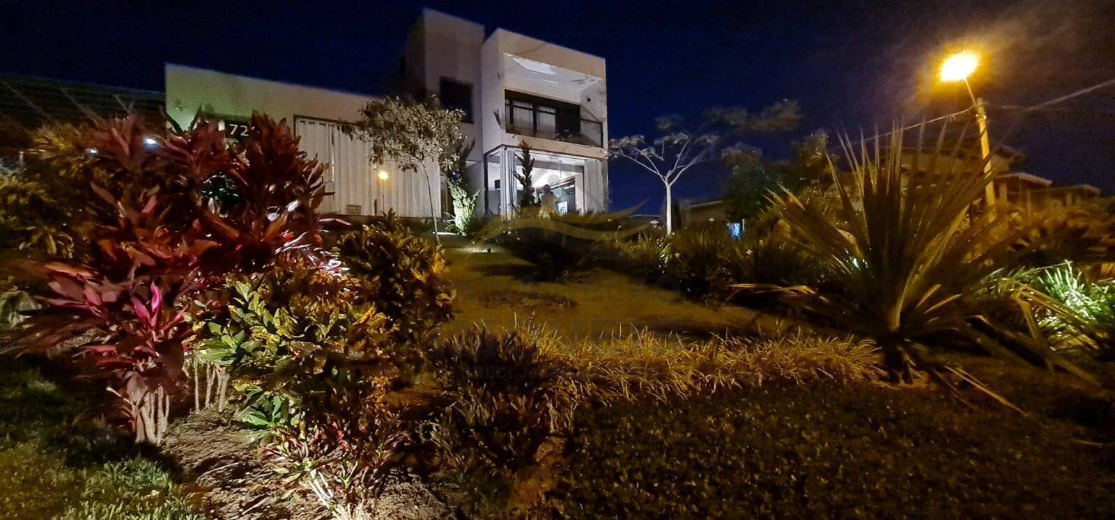 Casa à venda com 4 quartos, 370m² - Foto 36