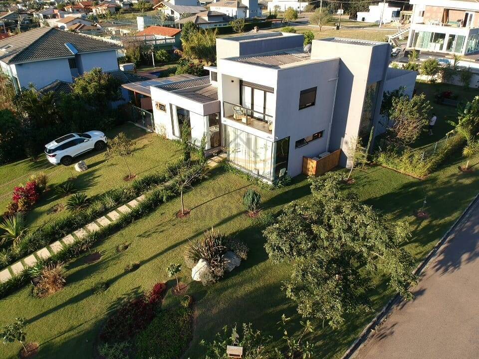 Casa à venda com 4 quartos, 370m² - Foto 3