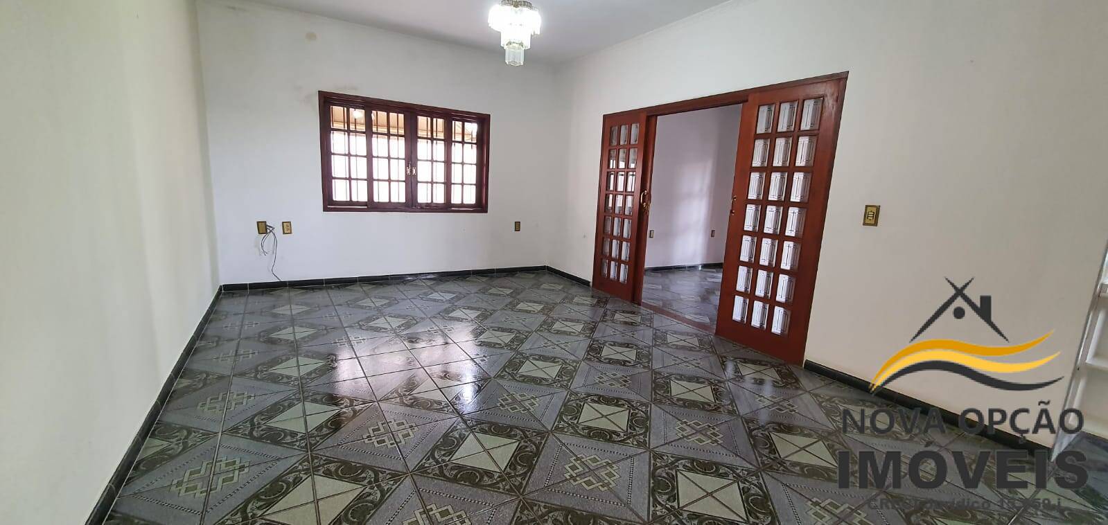 Casa à venda com 3 quartos, 1200m² - Foto 8