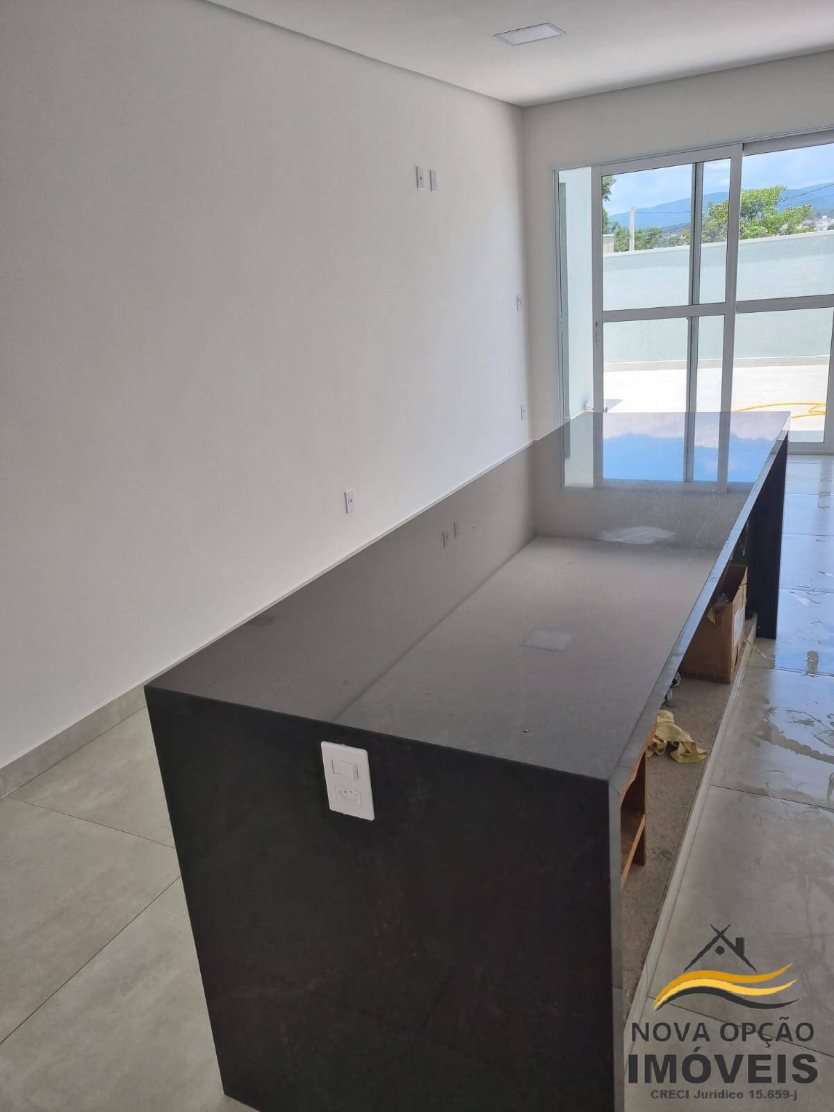 Casa à venda com 3 quartos, 162m² - Foto 3