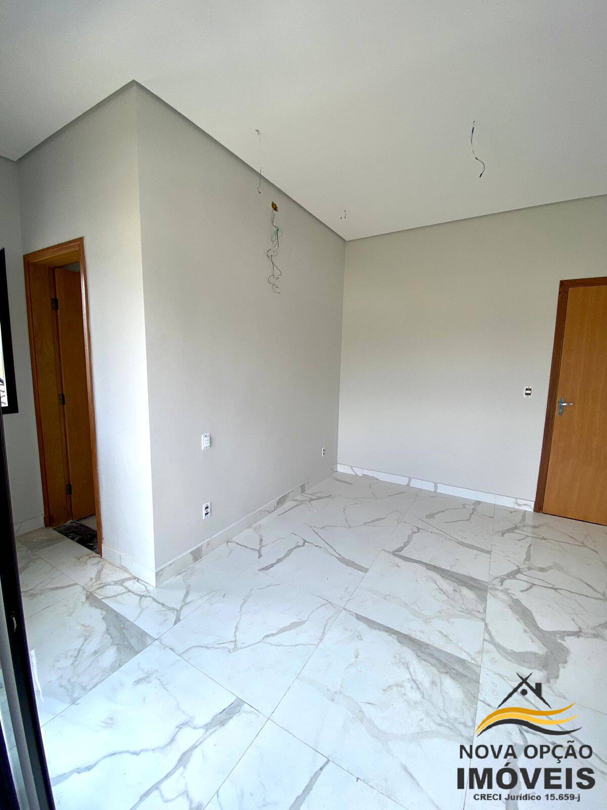 Casa à venda com 3 quartos, 256m² - Foto 11