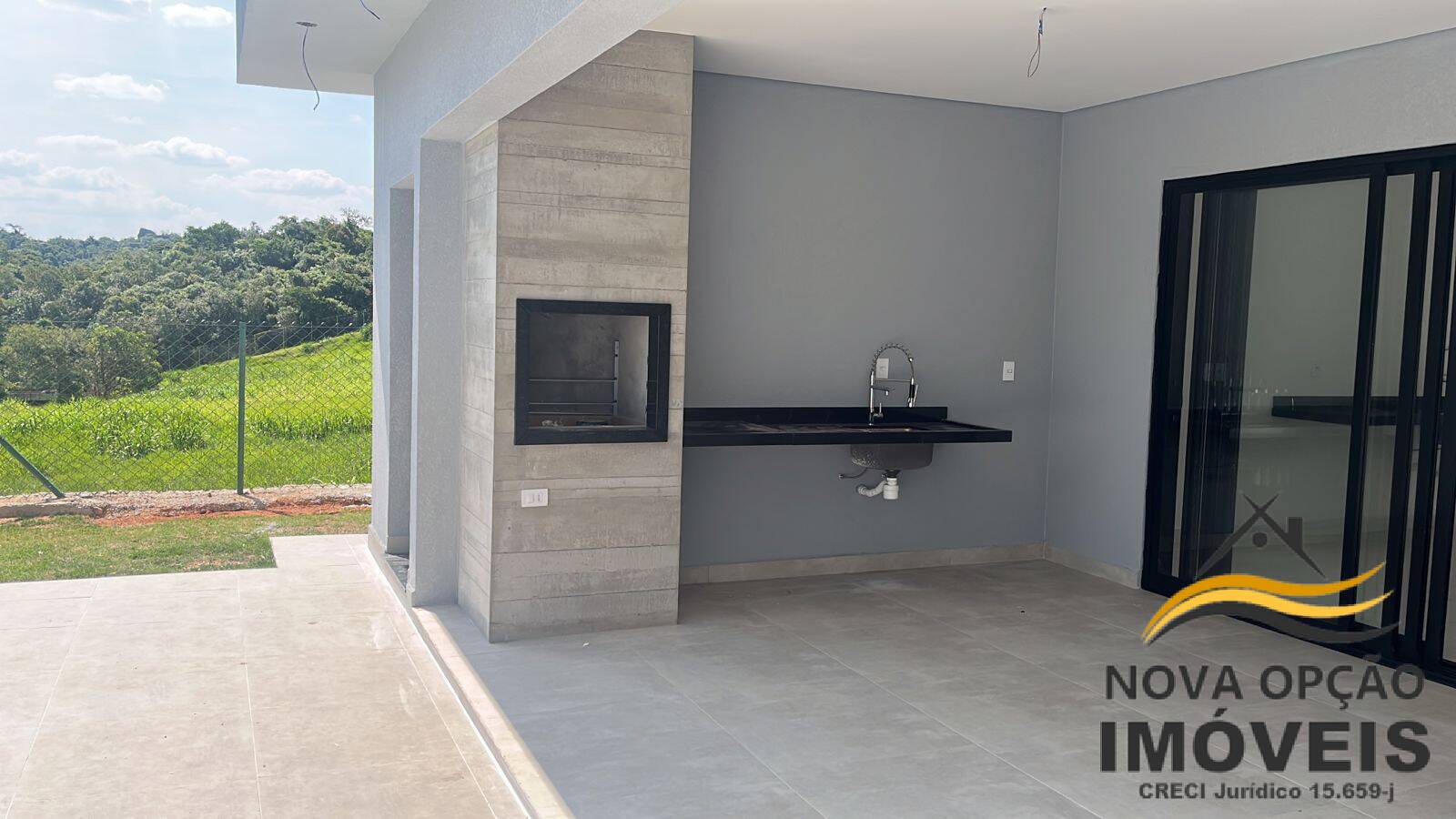 Casa à venda com 4 quartos, 315m² - Foto 6