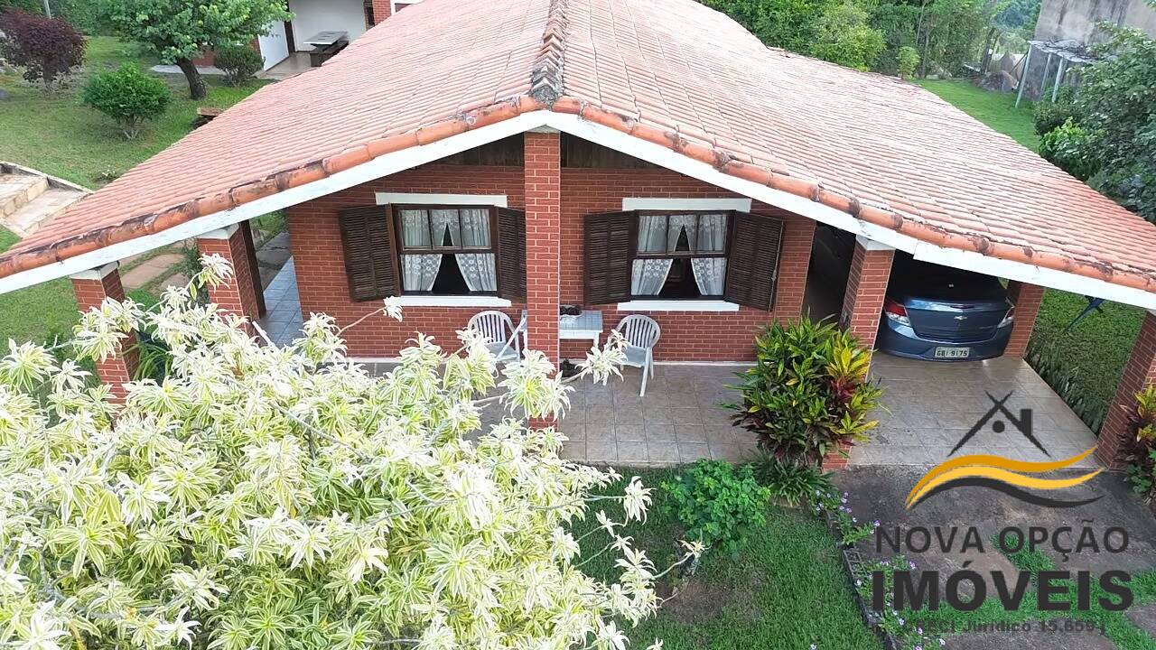 Casa à venda com 4 quartos, 130m² - Foto 2