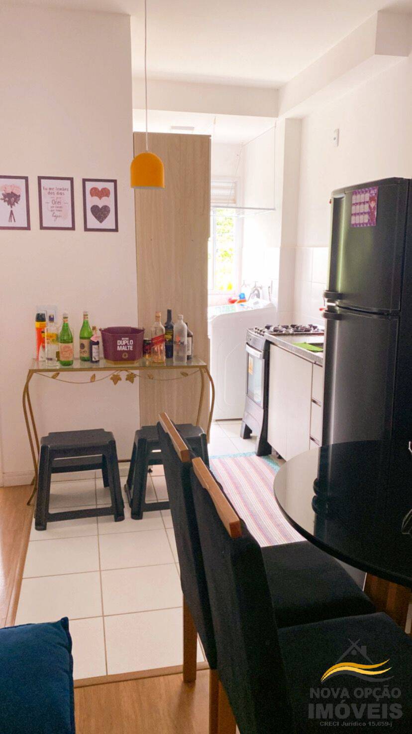 Apartamento à venda com 2 quartos, 45m² - Foto 2