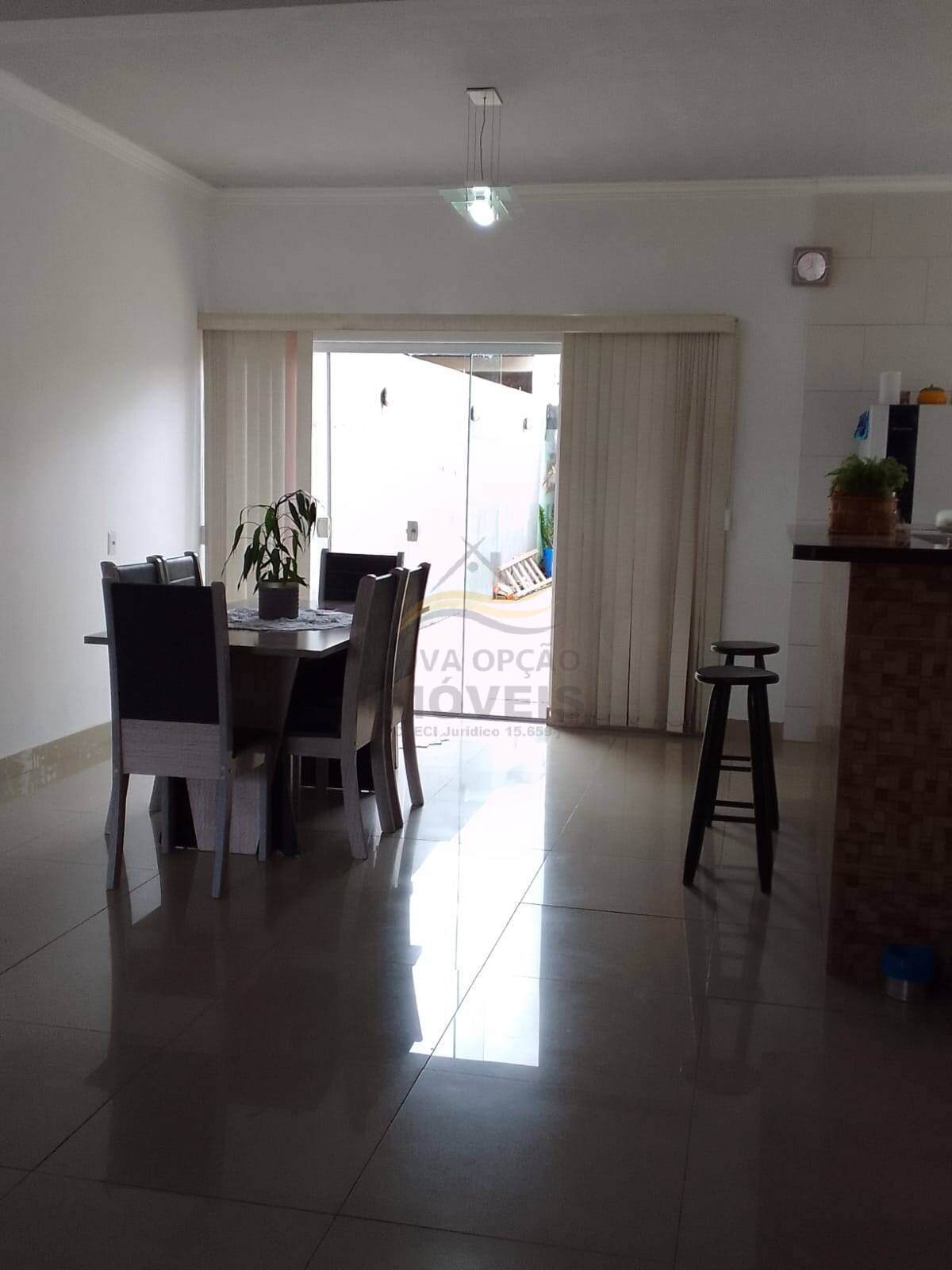 Casa à venda com 3 quartos, 156m² - Foto 3