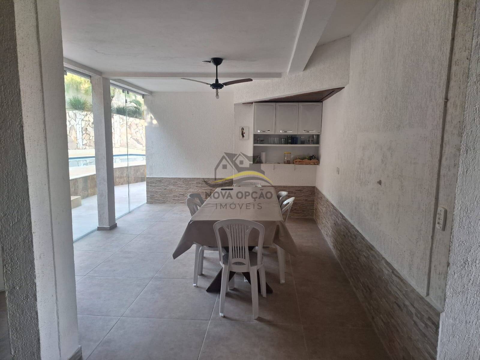 Casa à venda com 3 quartos, 330m² - Foto 10