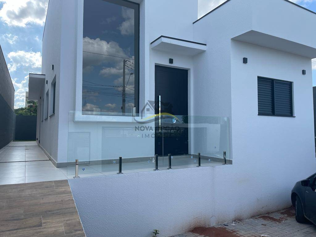 Casa à venda com 3 quartos, 126m² - Foto 3