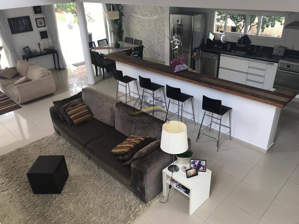 Casa de Condomínio à venda com 3 quartos, 290m² - Foto 14