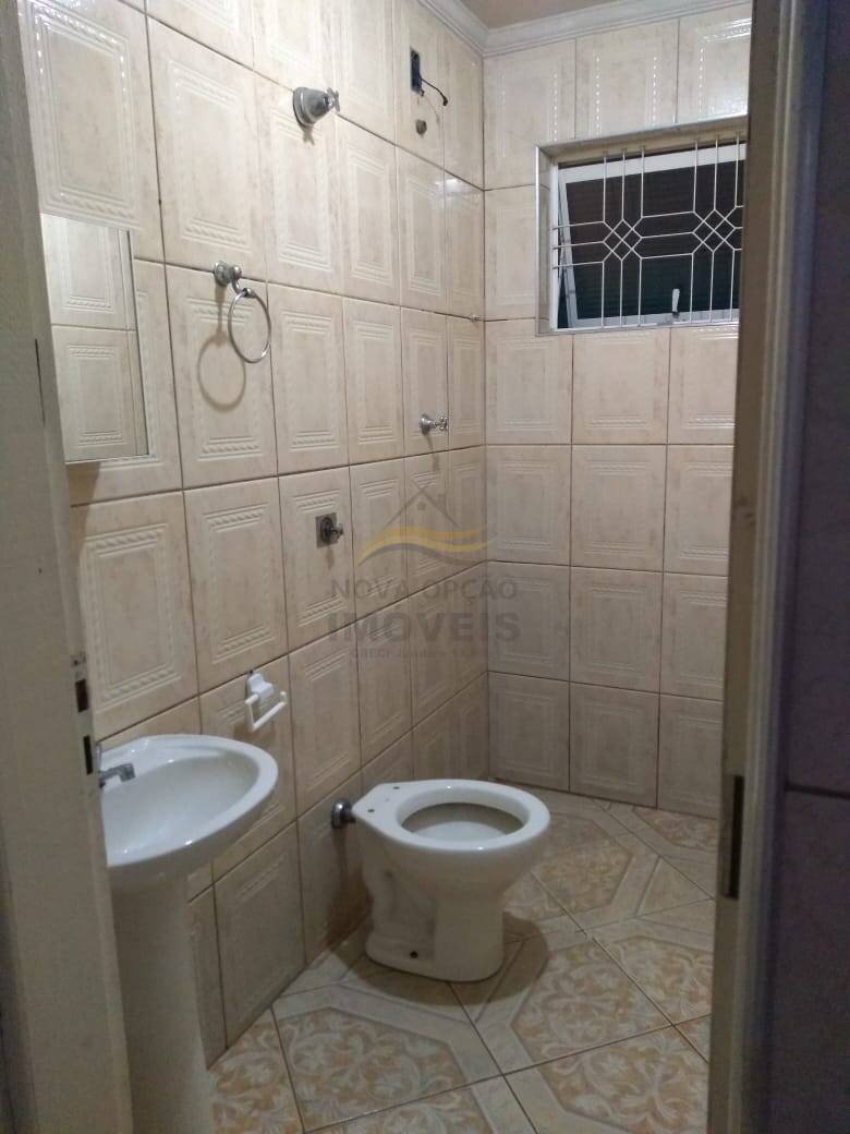 Casa à venda com 6 quartos, 246m² - Foto 33